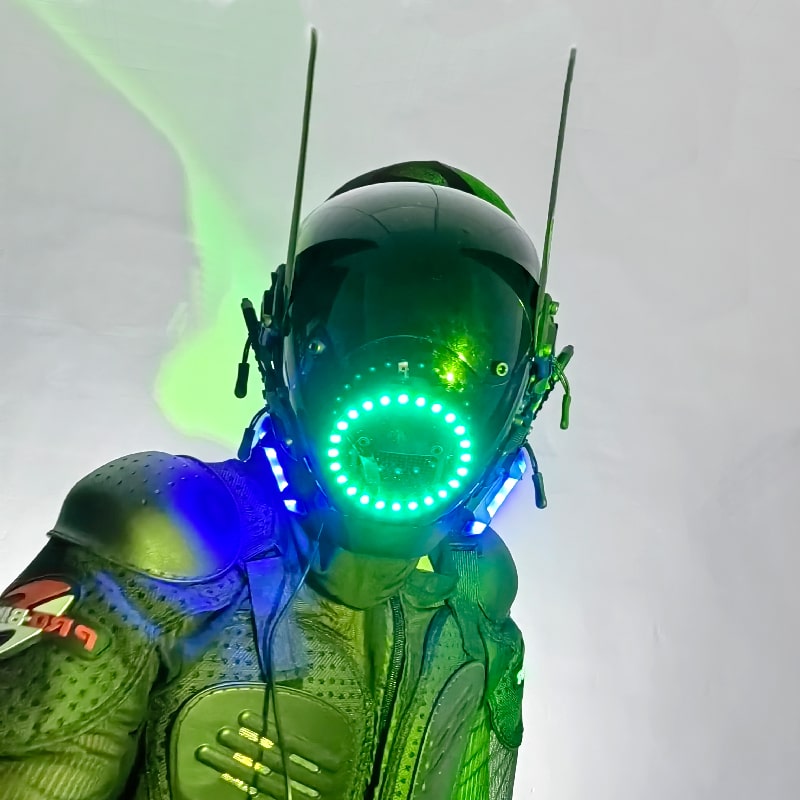 Helendav LED Cyberpunk maski peakiiver